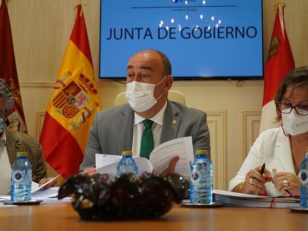 Imagen La Junta de Gobierno aprueba la distribución de 120.000 € de ayudas entre 24 entidades de carácter social